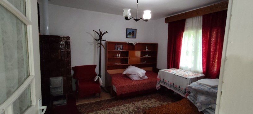casa-de-vanzare-in-comuna-gura-teghii-sat-furtunesti-big-0