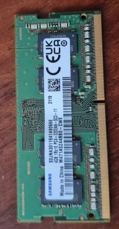 memorie-ram-laptop-4-gb-ddr4-pc-3200-pret-80-lei-negociabil-big-0