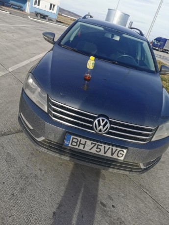 volkswagen-passat-b7-break-20-d-140cp-big-0