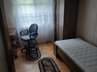 inchiriez-o-camera-in-apartamentul-de-3-camere-decomandat