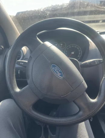 ford-fiesta-din-2009-motor-14-masina-personala-big-3