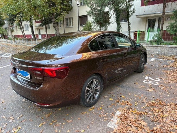 toyota-avensis-2017-16-diesel-big-1