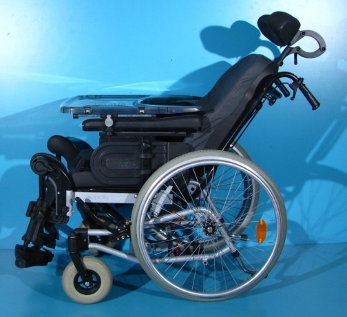 scaun-cu-rotile-nepliabil-pentru-adulti-big-1