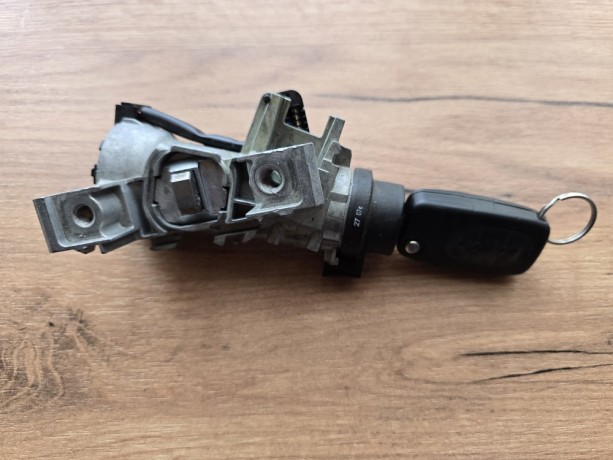 contact-1k0905851-vw-seat-skoda-audi-big-1