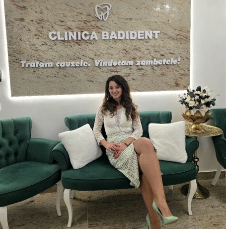 angajam-tehnician-dentar-in-focsani-big-0