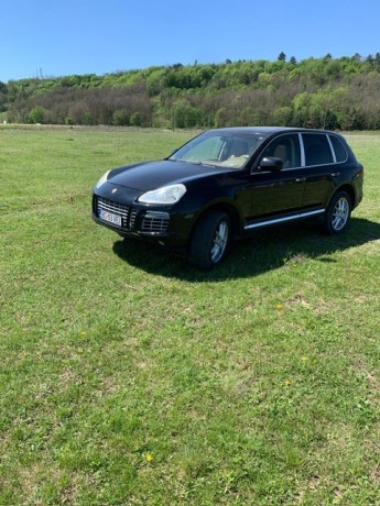 porsche-cayenne-big-3