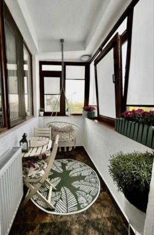 proprietar-vand-apartament-modern-cu-2-camere-renovat-recent-mobilat-parcare-inclusa-big-0