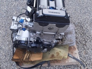 motor-suzuki-gsxr-600-srad