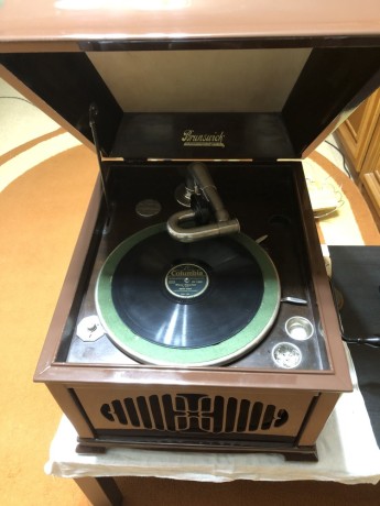 reparatii-patefoane-big-0