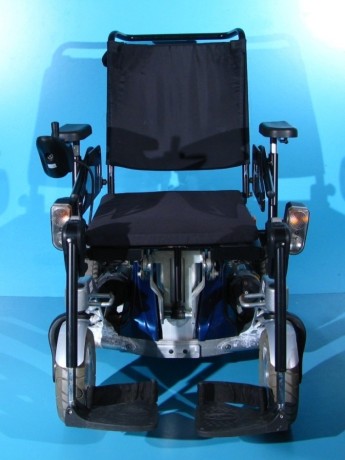 carucior-electric-invacare-storm-4-6-kmh-big-2