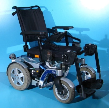 carucior-electric-invacare-storm-4-6-kmh-big-3