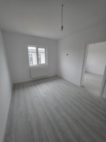 apartament-1-camera-28-mp-47500-euro-lunca-cetatuii-big-3