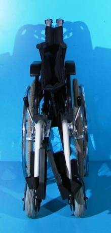 scaun-cu-rotile-invalizi-bb-big-4