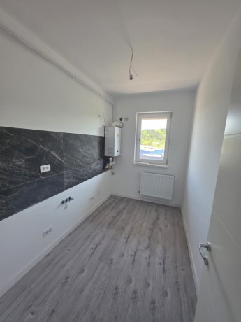 comision-0-apartament-2-camere-decomandat-5843-mp-intabulat-pret-90567euro-tva-zona-bldpoitiers-manta-rosie-big-0