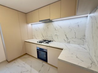 disponibil-cu-mutare-imediata-visani-apartament-nou-3-camere-79mp-demisol-in-realitate-este-un-parter